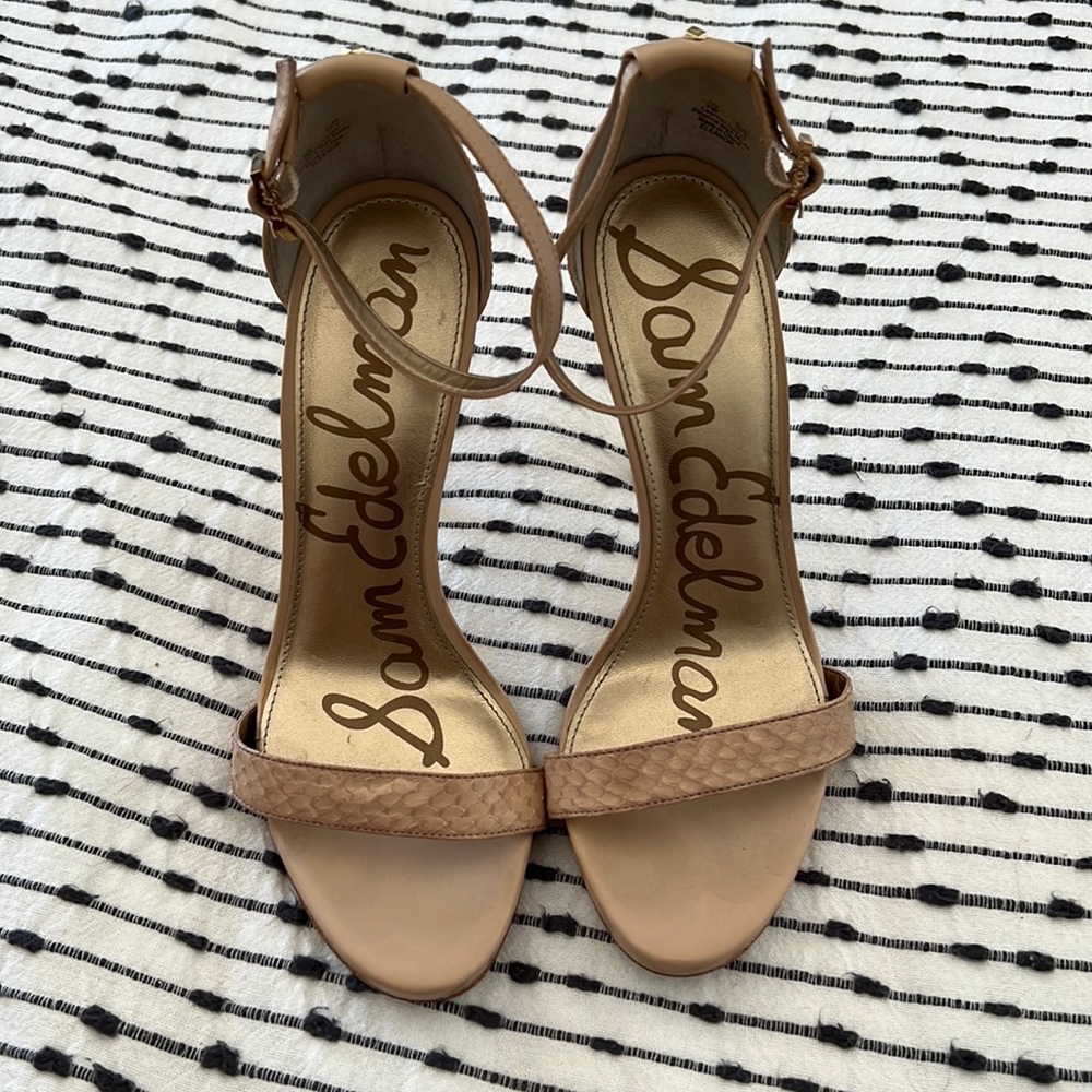 Sam Edelman Eleanor nude heels
